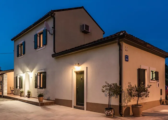 Casa Nonna Luigia * 풀라
